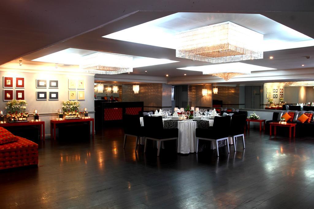 The Sulo Riviera Hotel Quezon City Esterno foto