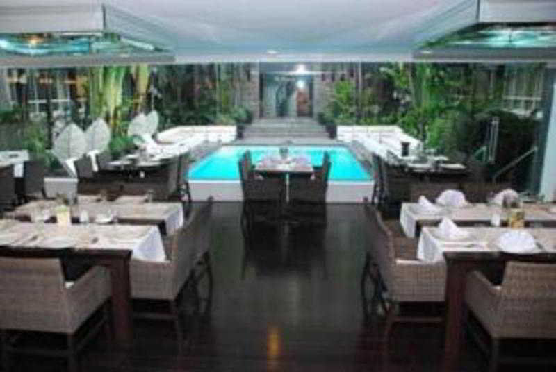The Sulo Riviera Hotel Quezon City Esterno foto