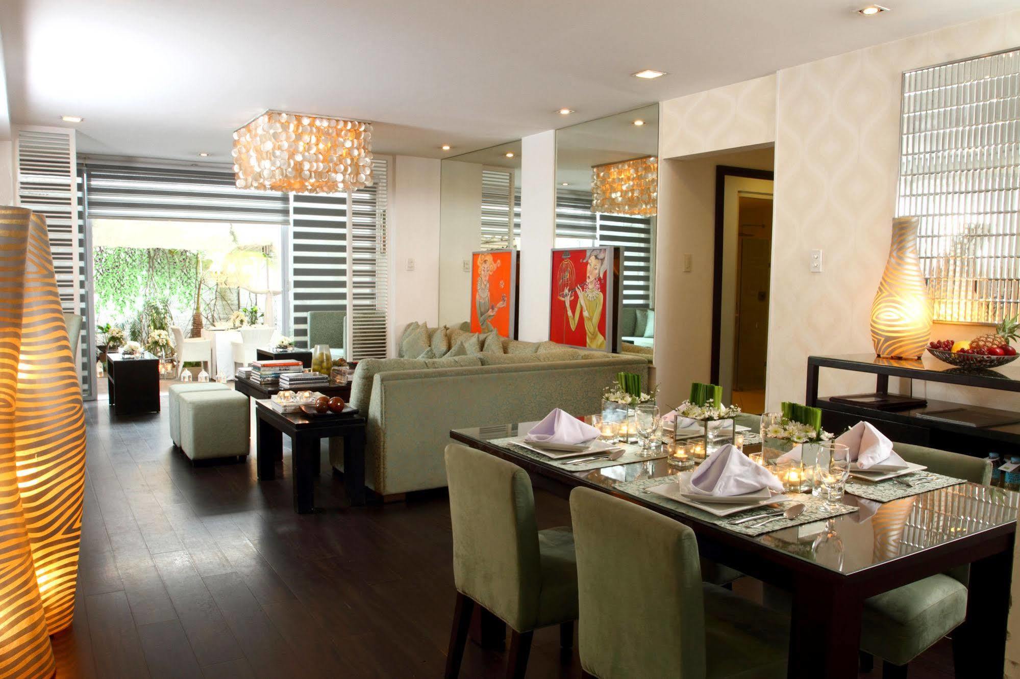 The Sulo Riviera Hotel Quezon City Esterno foto