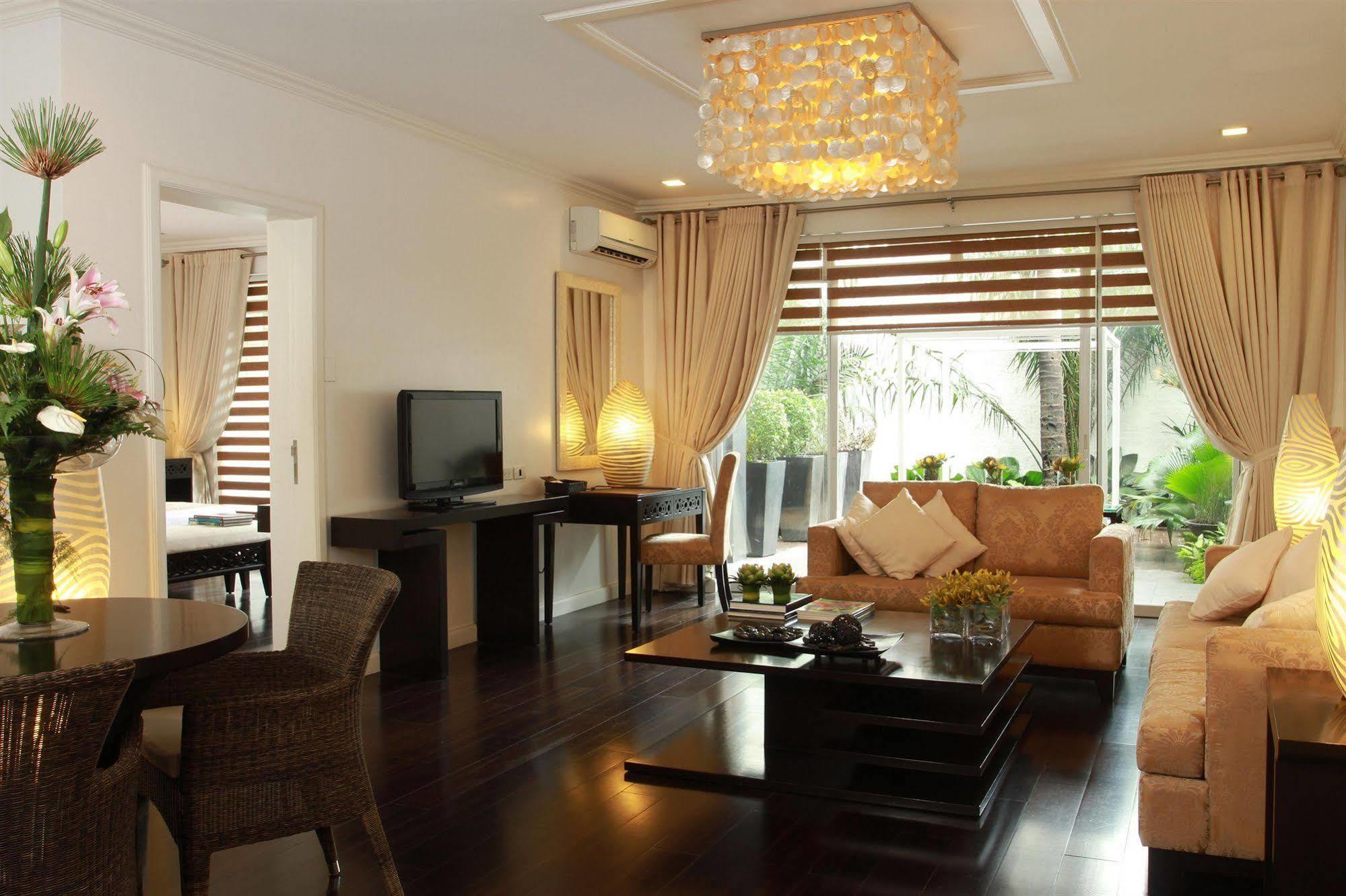 The Sulo Riviera Hotel Quezon City Esterno foto